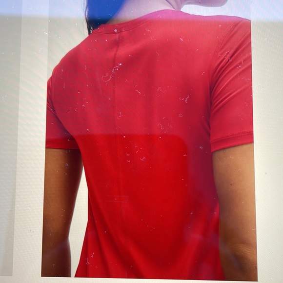 Fabletics Phoenix Lite S/S Top Bundle Of 2  NWT $120 - Picture 5 of 6